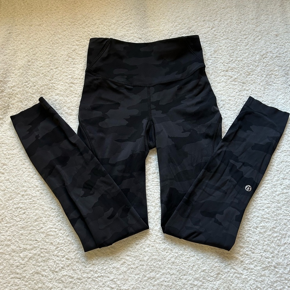 Lululemon Athletica Base Pace Black Camouflage Leggings 25”